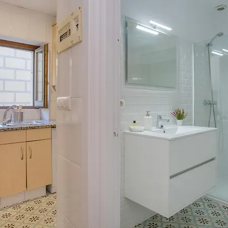 Flateli Cort Reial Apartment Girona Exterior photo